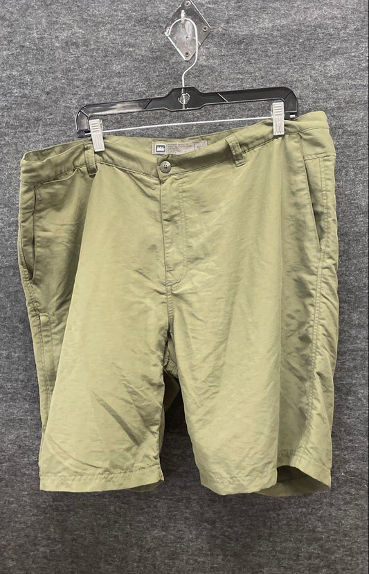 REI Men's Green Nylon Lightweight Outdoor Hiking Shorts Sz 42