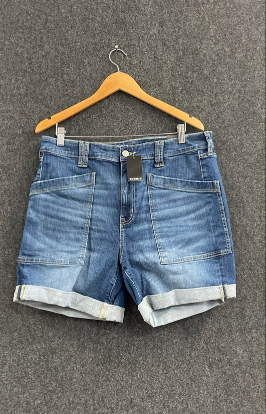 Torrid Women's High Rise Vintage Stretch Denim Shorts Blue Cuffed NWT Size 16