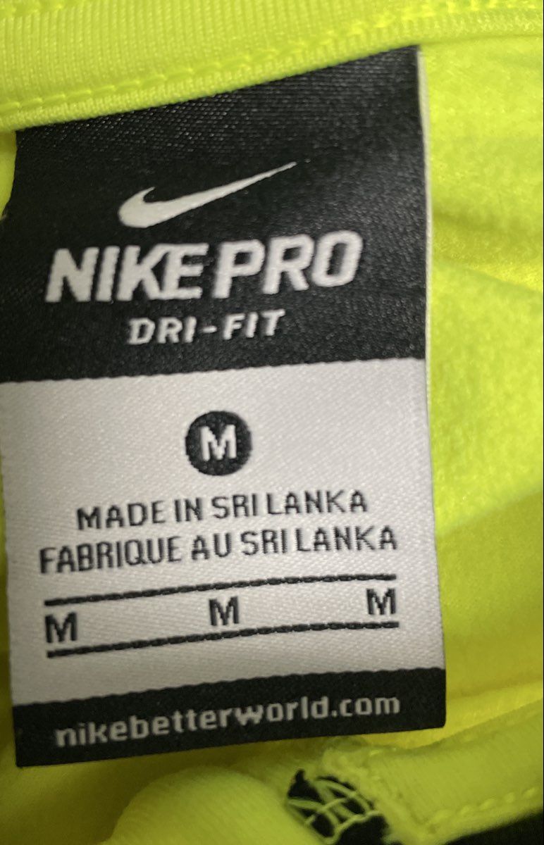 Nike Women's Nike Pro Hyperwarm 1/4 Zip Top Volt Leopard Swoosh Dri-FIT Sz M