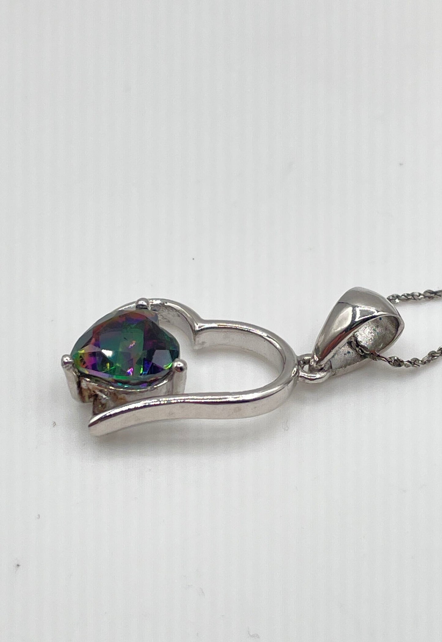 925 Sterling Silver Mystic Topaz Heart Pendant Necklace 3.6g