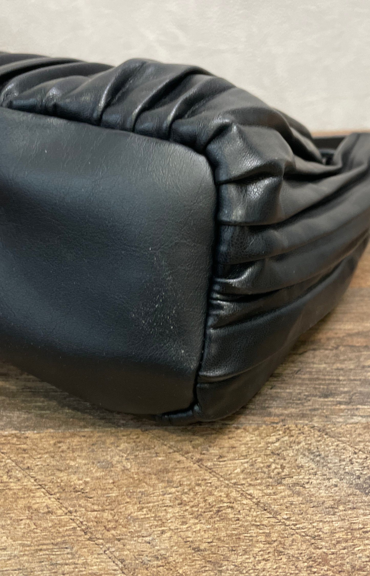 Simply Vera Vera Wang Black Pleated Shoulder Bag Crossbody Handbag