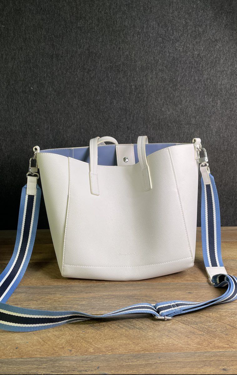 Tommy Bahama White Pebbled Faux Leather Tote Bag Blue Striped Shoulder Strap