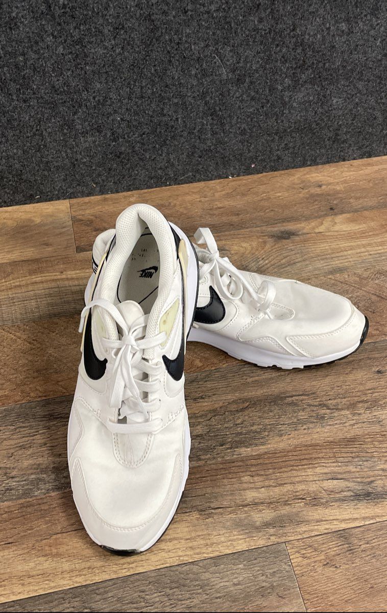 Nike LD Victory White Black Running Lifestyle Sneakers Size 10