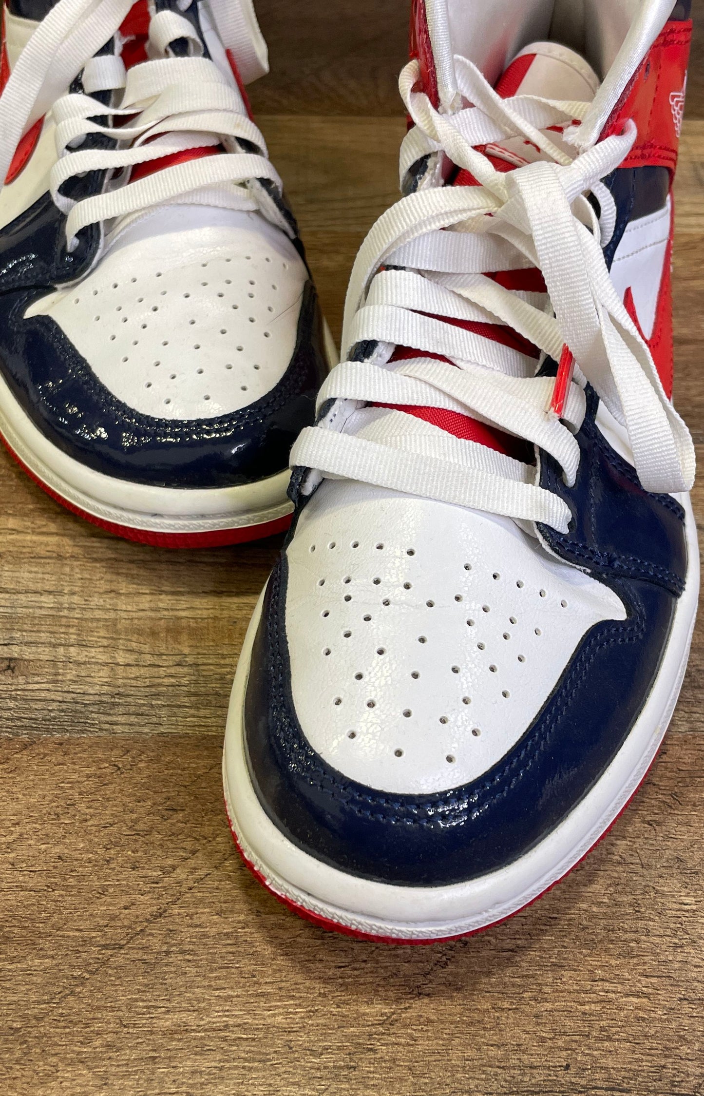 Nike Air Jordan 1 Mid SE USA Navy White Red Patent Leather GS Size 6.5Y