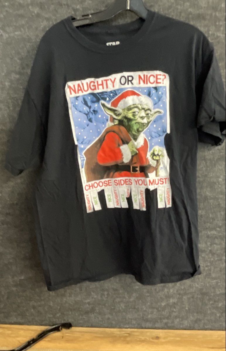 Star Wars Yoda Santa Naughty or Nice Christmas T-Shirt Fifth Sun Sz L