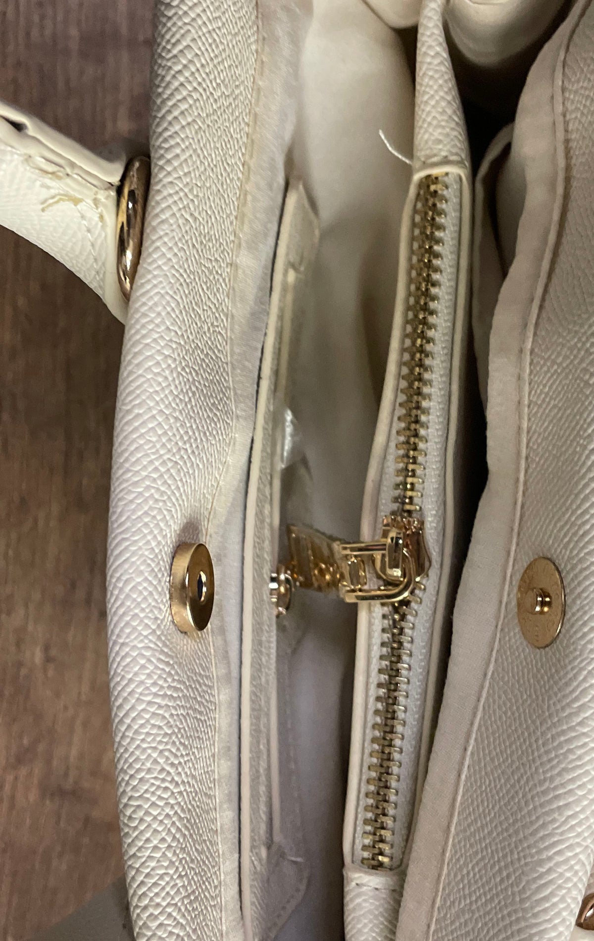 Bebe White Textured Faux Leather Satchel Bag Gold Hardware Top Handle Crossbody