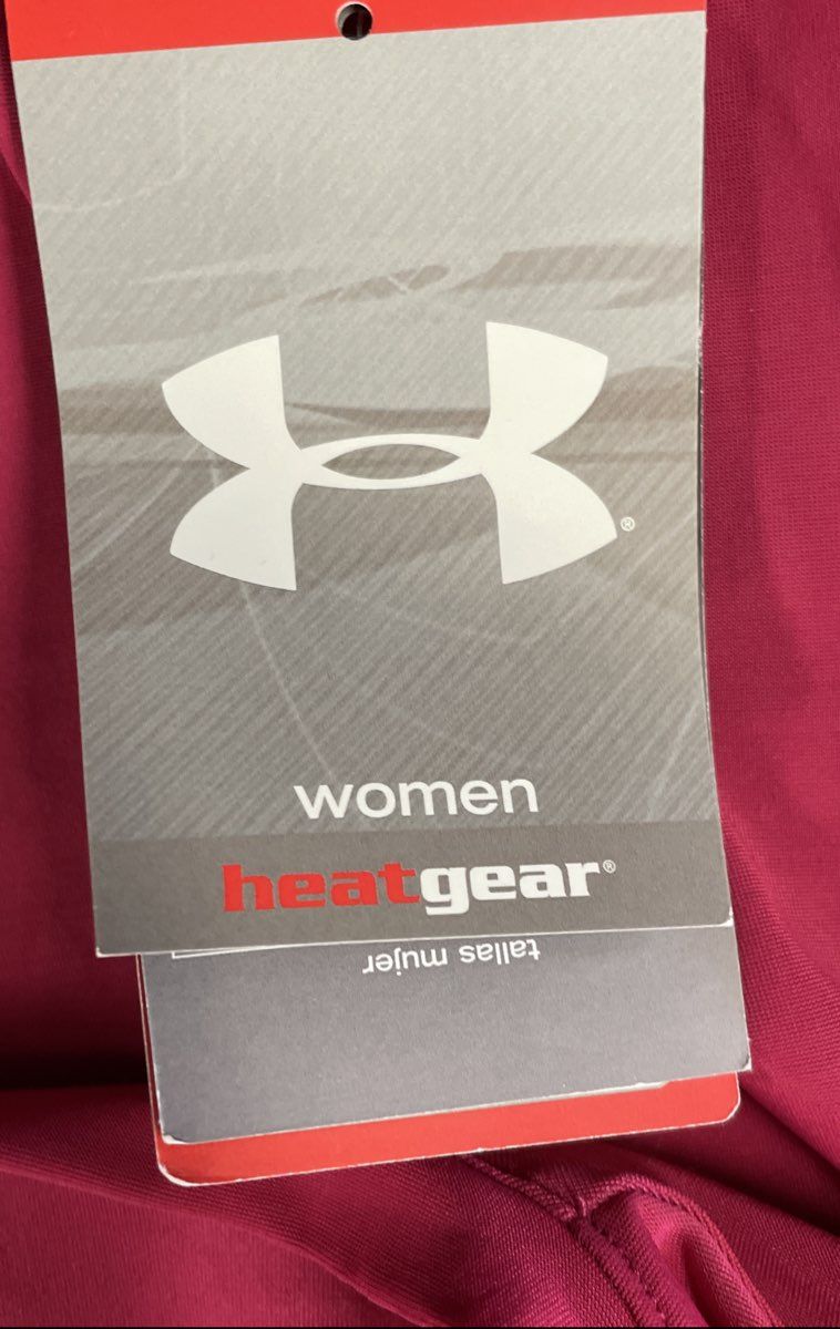 NWT Women's Size M Pink Under Armour Athletic Heat Gear Shirt
