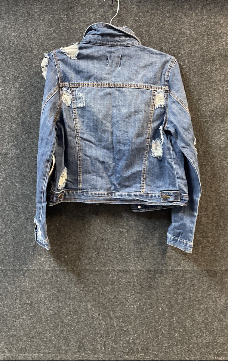 Almost Famous Women's Blue Distressed Denim Trucker Jacket NWT Sz M
