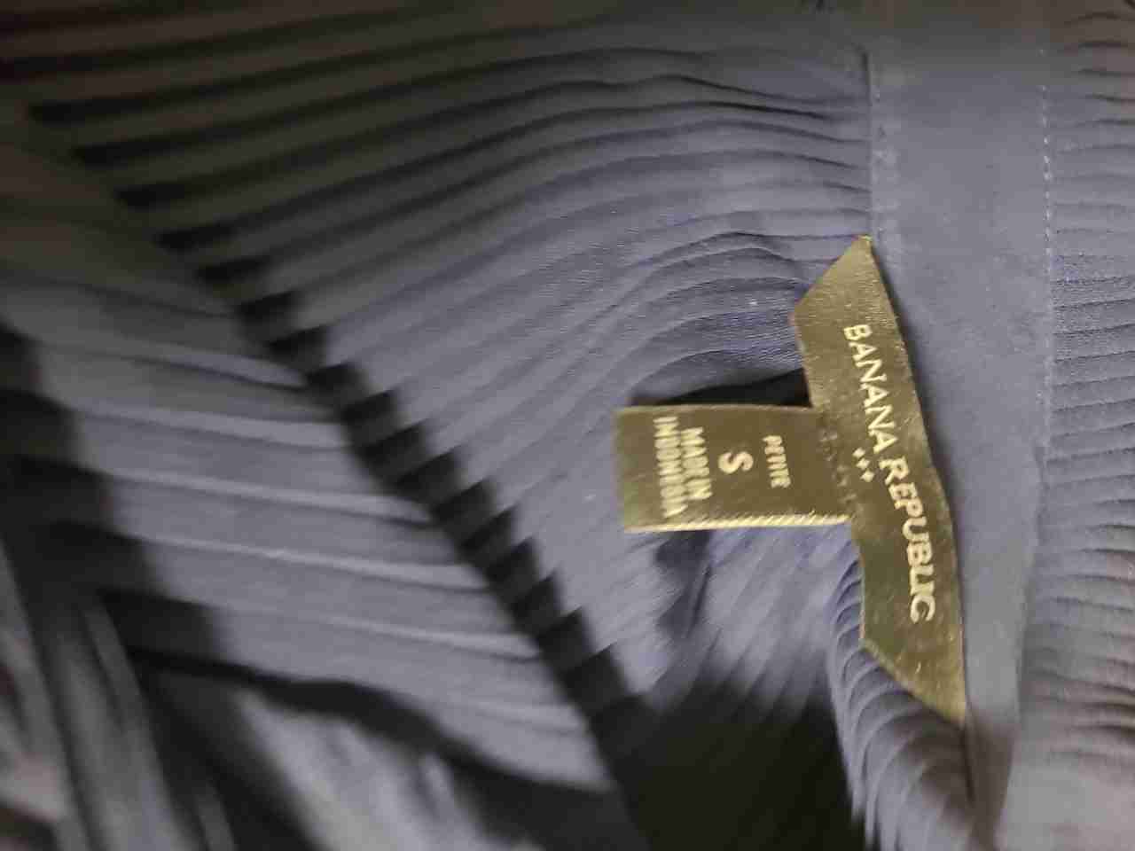 Banana Republic Women's Blue Micro Pleated Tie Neck Ruffle Blouse Petite Sz S