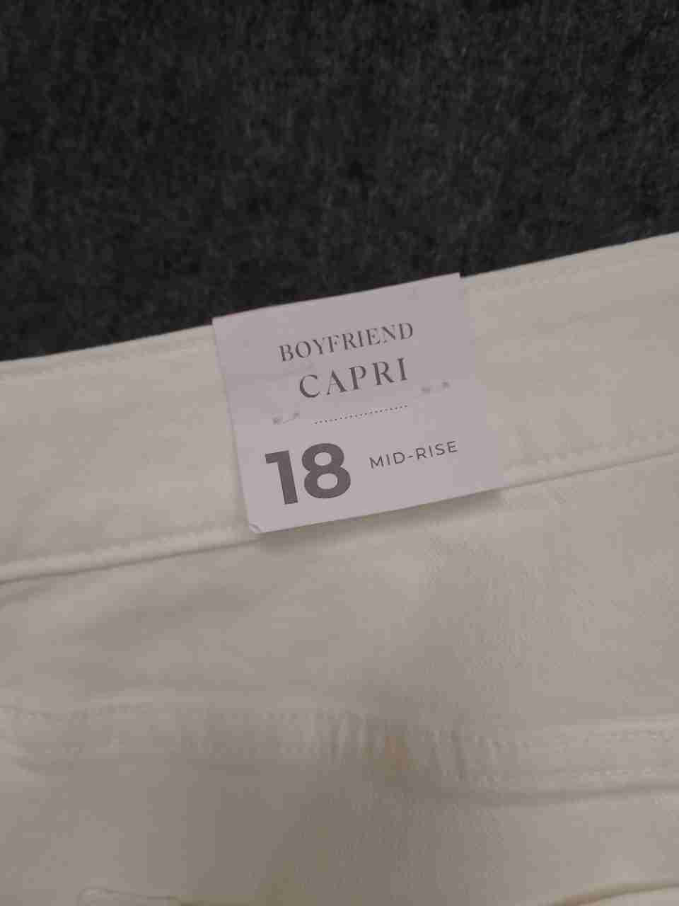 Lane Bryant Women's White Boyfriend Capri Pants Mid-Rise NWT Size 18
