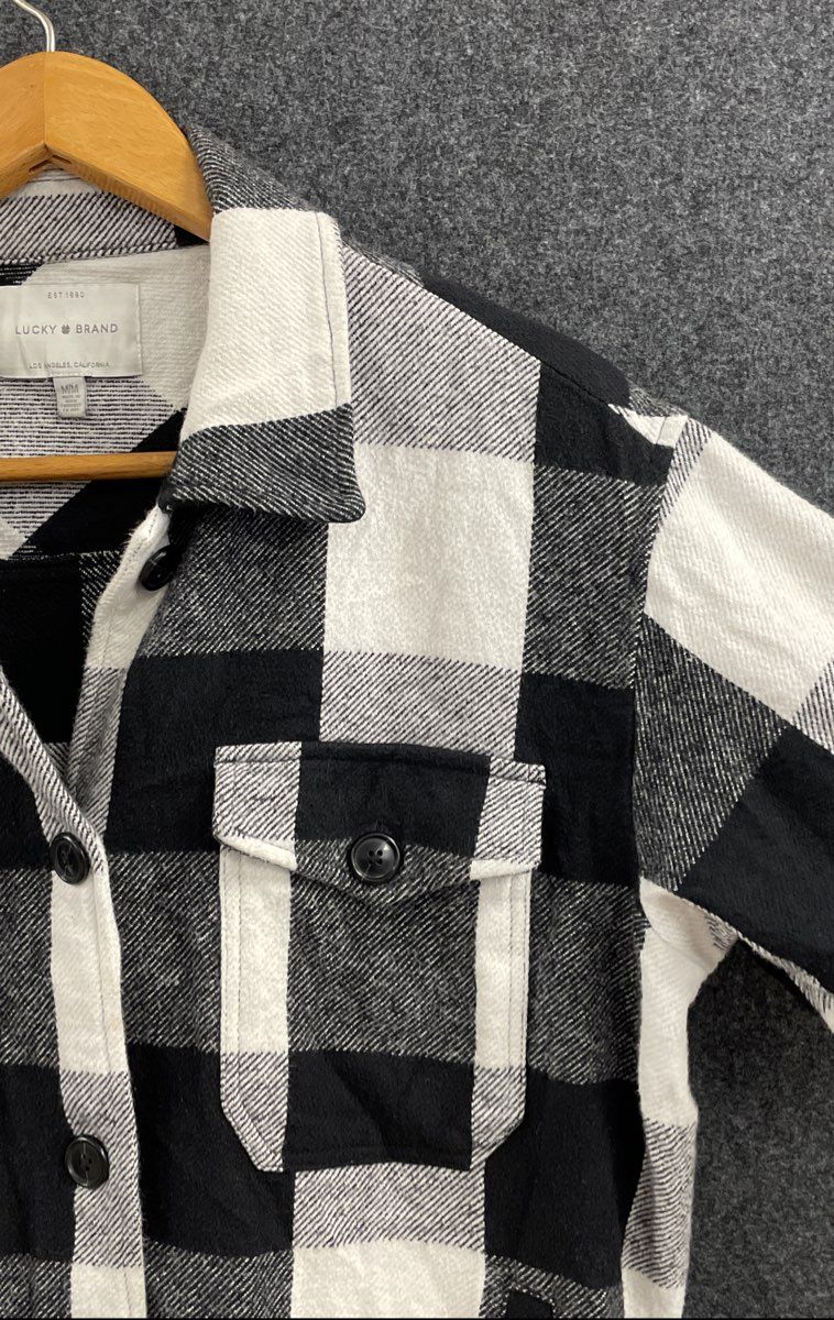 Lucky Brand Women's Black White Buffalo Plaid Flannel Shacket Shirt Jacket Sz M