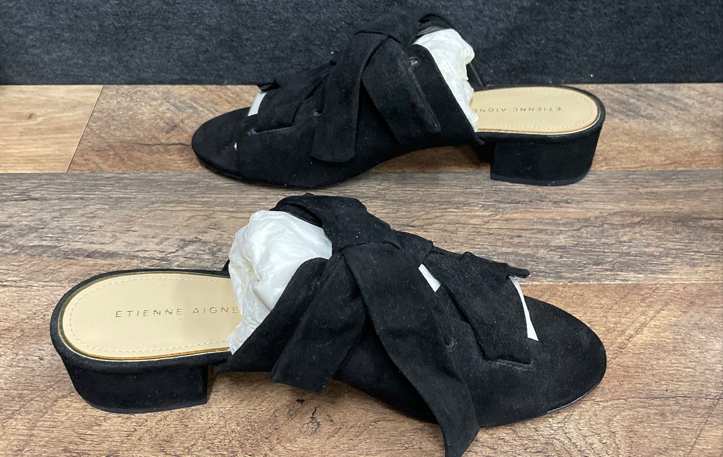 Etienne Aigner Bermuda Black Suede Bow Slide Sandals Women's Size 10 DS