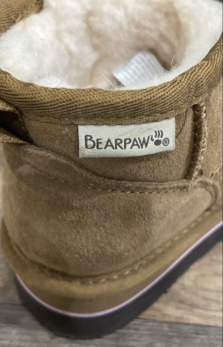 Bearpaw Shalini Youth Hickory Brown Suede Low Boots Size 4