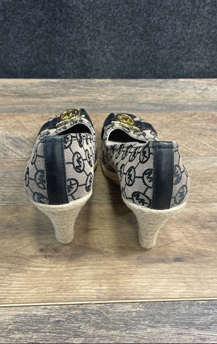 Michael Kors Black Beige Monogram Logo Canvas Peep Toe Wedge Pumps Size 9