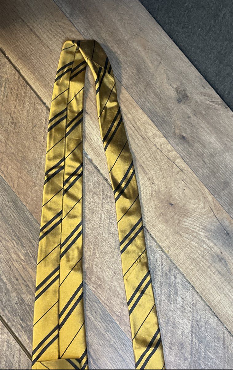 Universal Studios Harry Potter Hufflepuff Yellow Black Striped Silk Tie 56" NWT