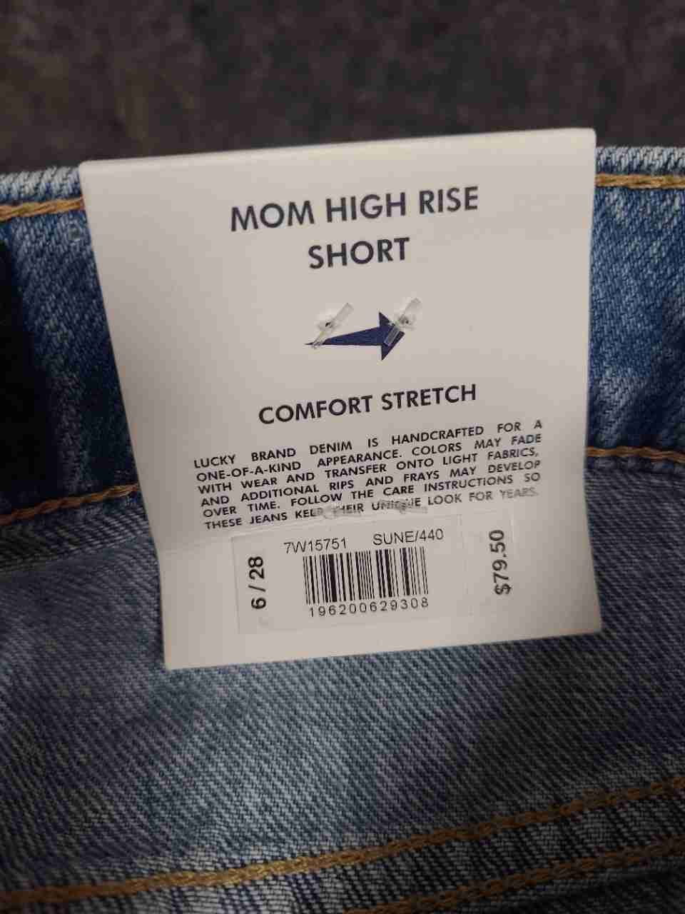 Lucky Brand Women's Mom High Rise Denim Shorts Light Wash Distressed NWT Sz 6