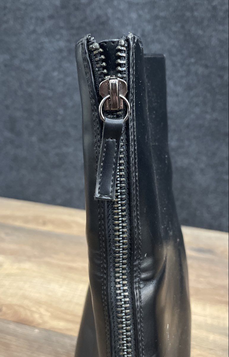 Forever 21 Black Front Zip Studded Pointed Toe Stiletto Ankle Boots Size 8