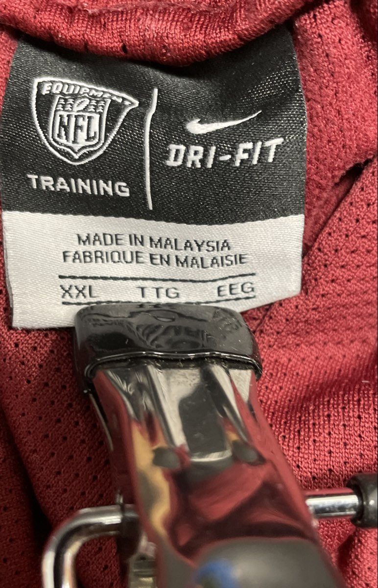Nike Men's NFL Washington Redskins Burgundy Dri-FIT Mesh Training Shorts XXL
