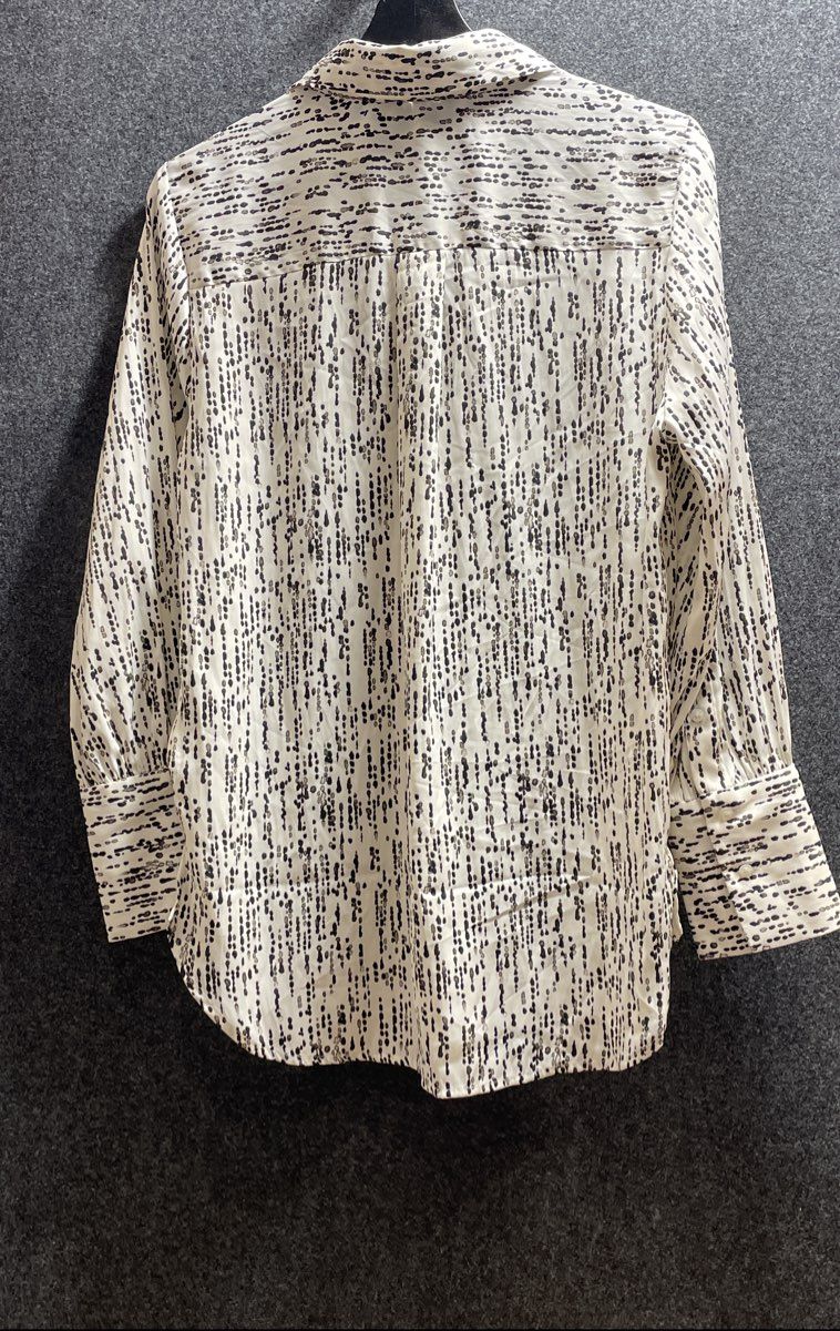 Simply Vera Vera Wang Women's Black White Abstract Dotted Blouse NWT Sz M