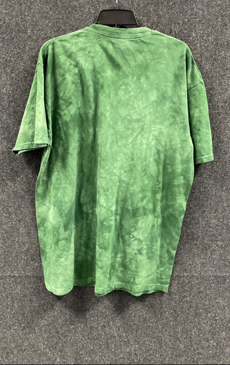 The Mountain Men's Green Tie Dye Christmas Elf Tuxedo Snowflake T-Shirt Sz XL