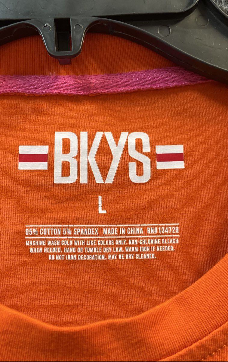 BKYS Men's Orange Colorblock Serious Cream Lion Graphic T-Shirt Sz L