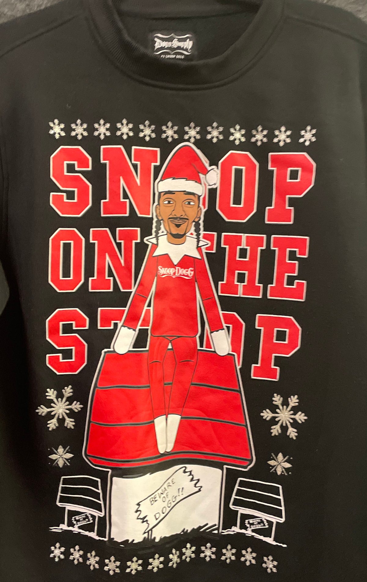 Dogg Supply by Snoop Dogg Men's Snoop on the Stoop Christmas Sweater Black Sz S