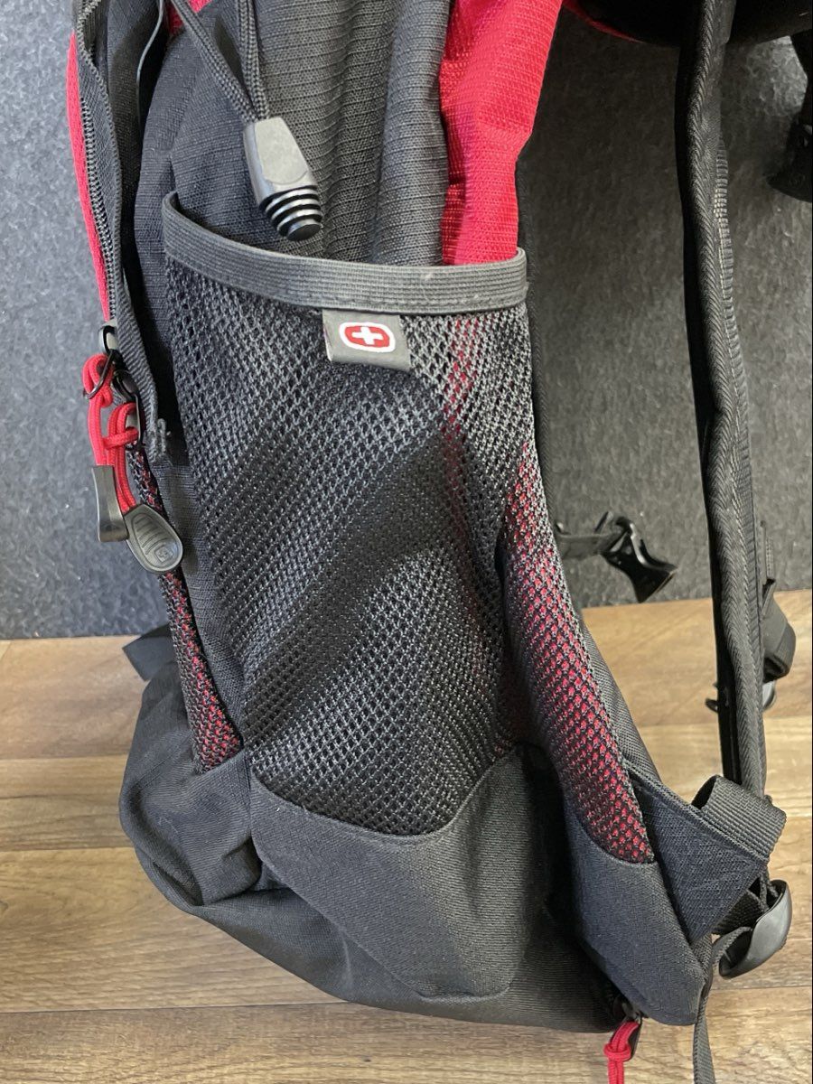 Swiss Alps Black Red Hiking Backpack Airflow Outdoor Daypack Travel