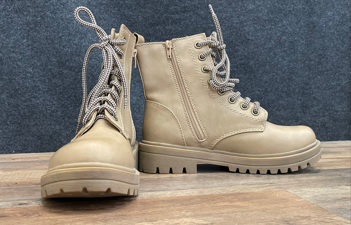 Soda Tan Women's Lace-up Side-Zip Lug Sole Combat Boots Size 8.5