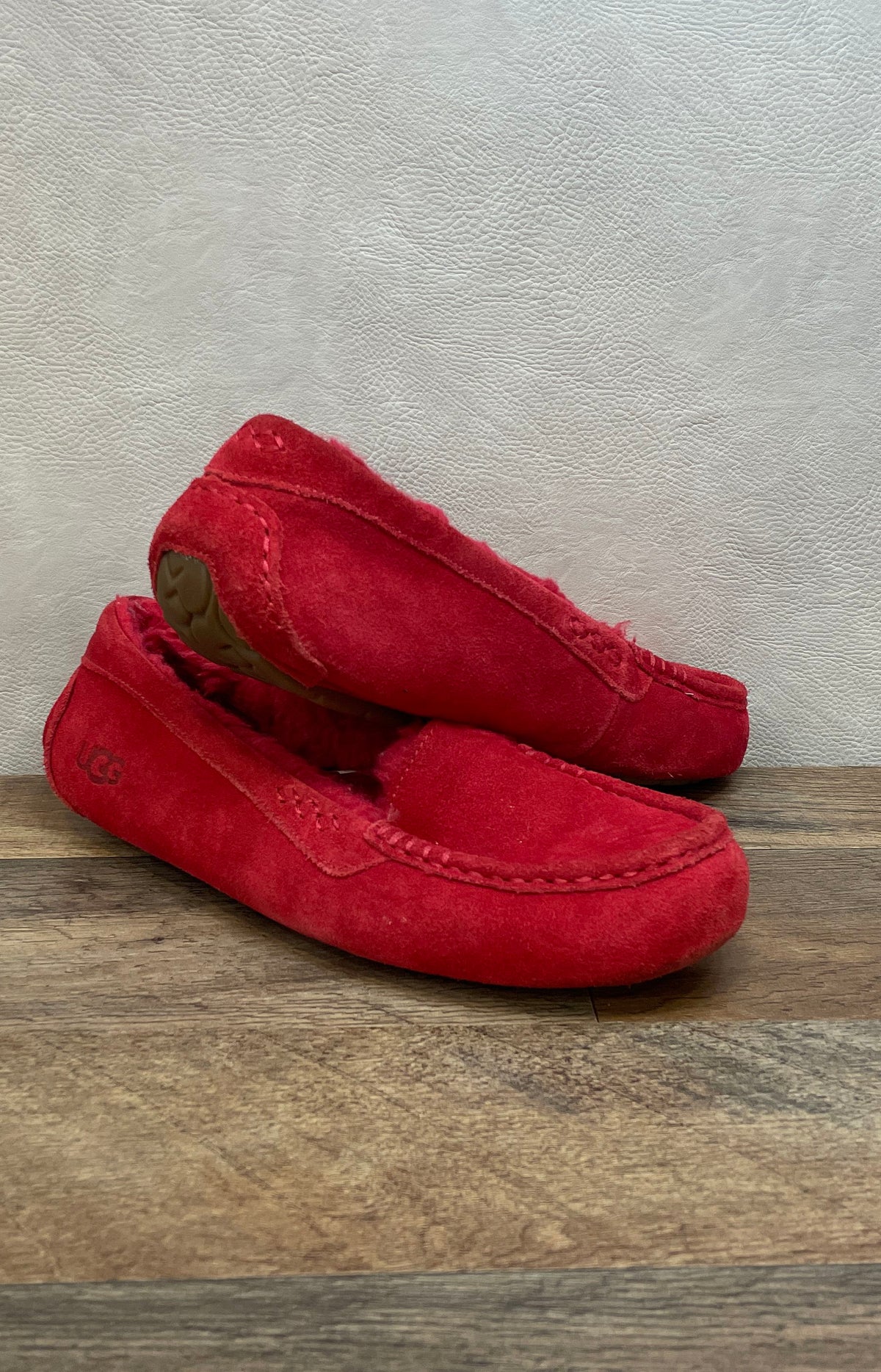 UGG Ansley Red Suede Moccasin Slippers Women's Size 9