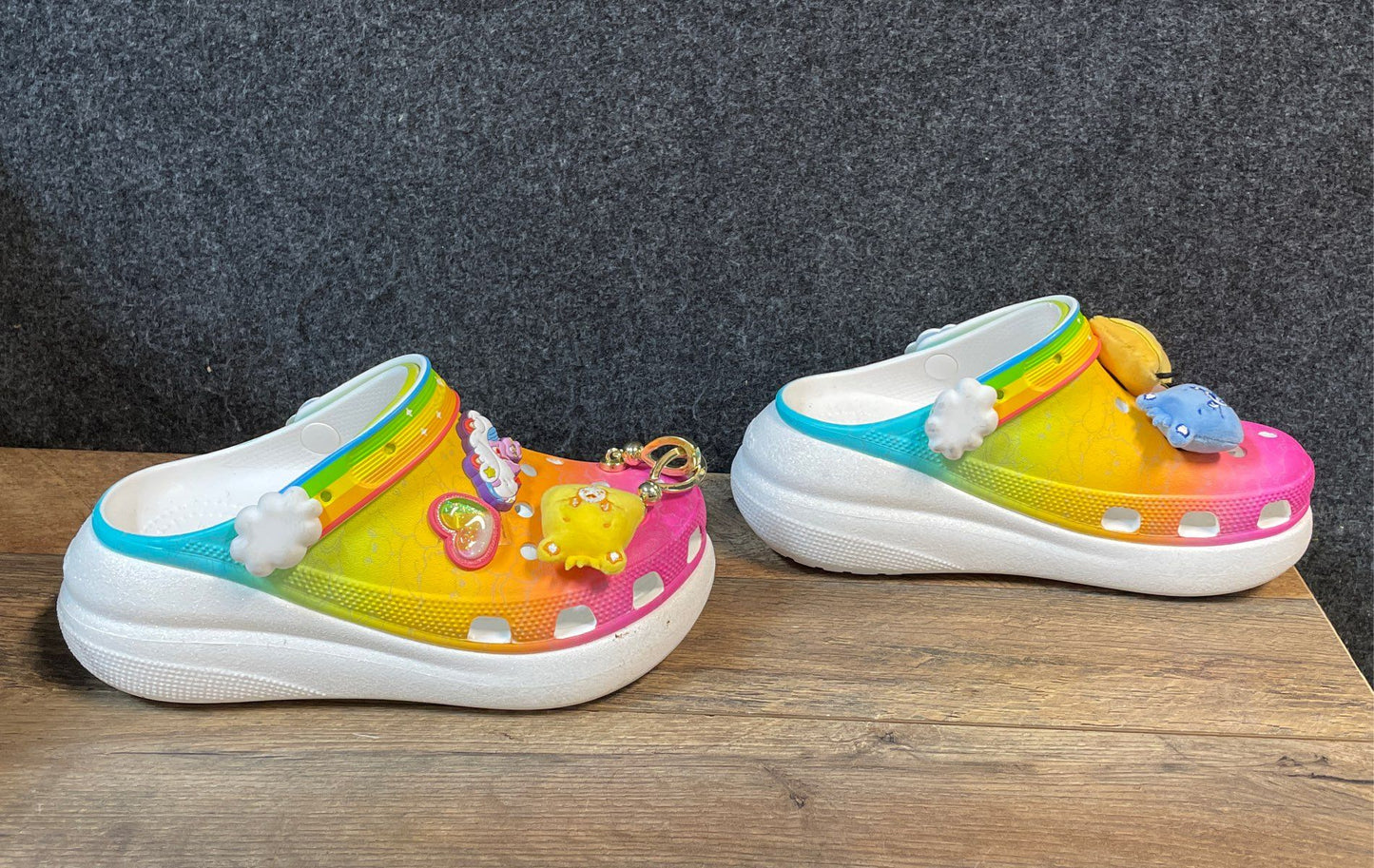 Crocs Classic Clog Rainbow Platform Slides Women's 7 Men's 5