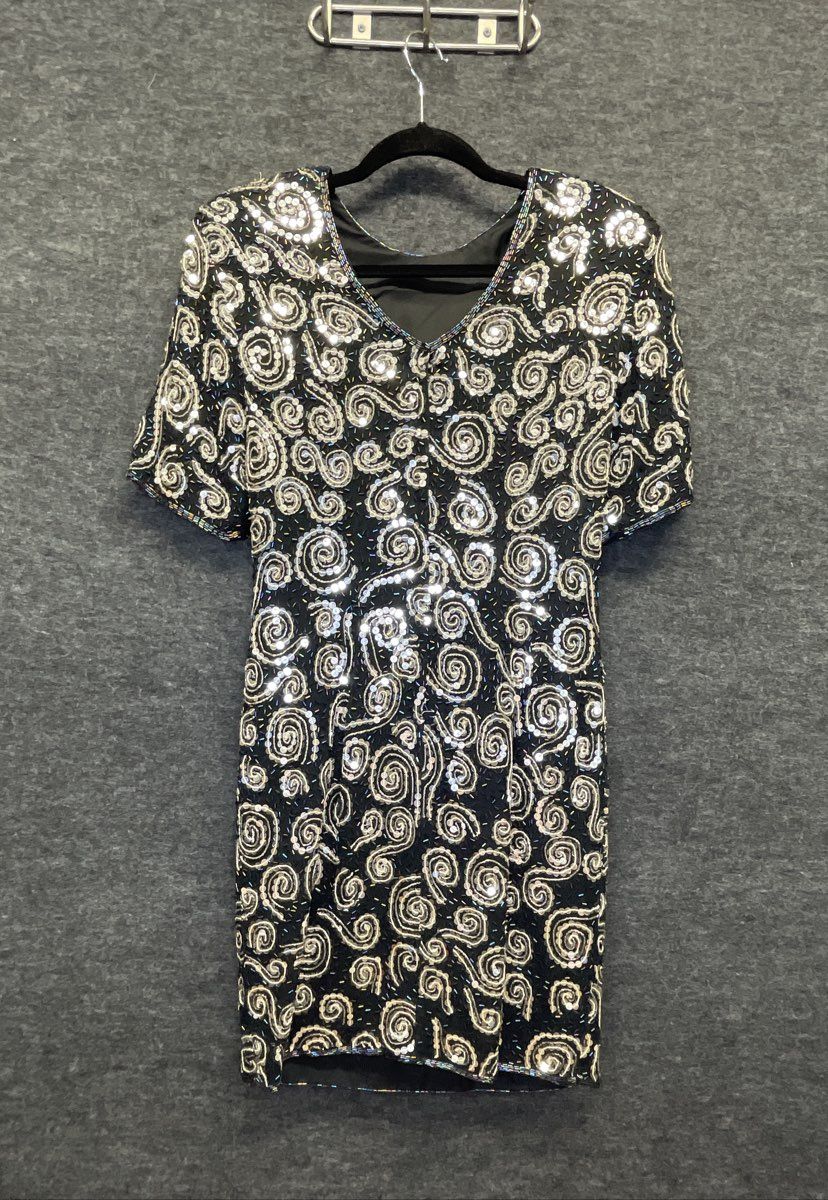 Vintage 80s Women's Black Silver Sequined Beaded Swirl Cocktail Sheath Dress