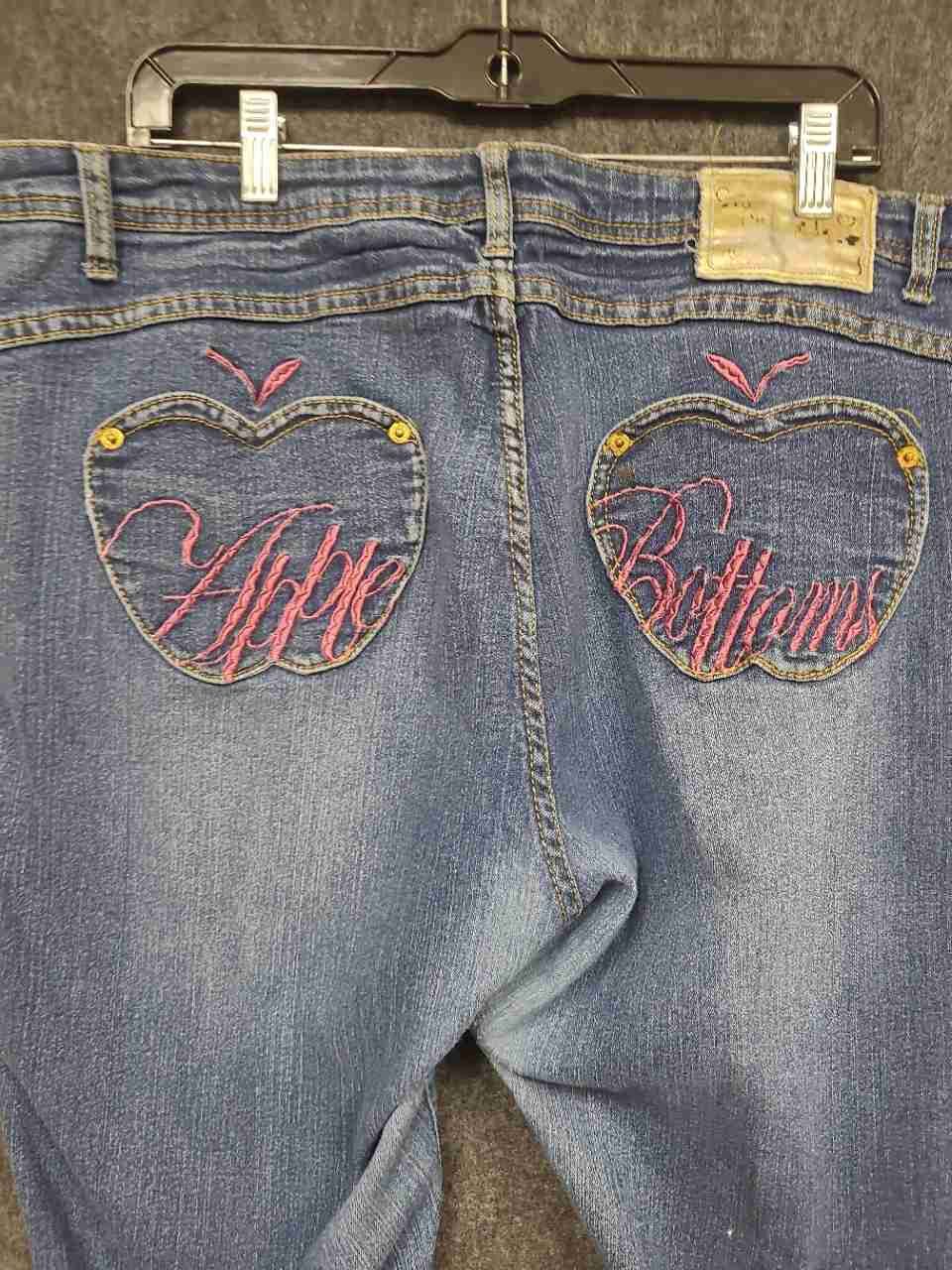 Apple Bottoms Women's Vintage Y2K Blue Distressed Embroidered Jeans Size 20