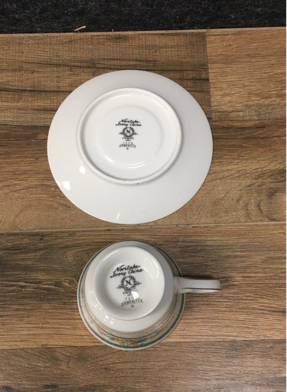 Lot of 4 Noritake Amenity 7228 Footed Cups & Saucers