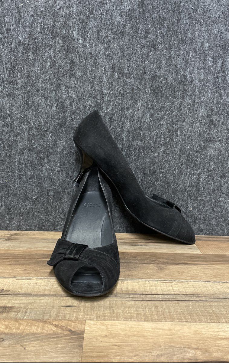 Stuart Weitzman Black Suede Peep Toe Bow Kitten Heel Pumps Spain Size 9 N