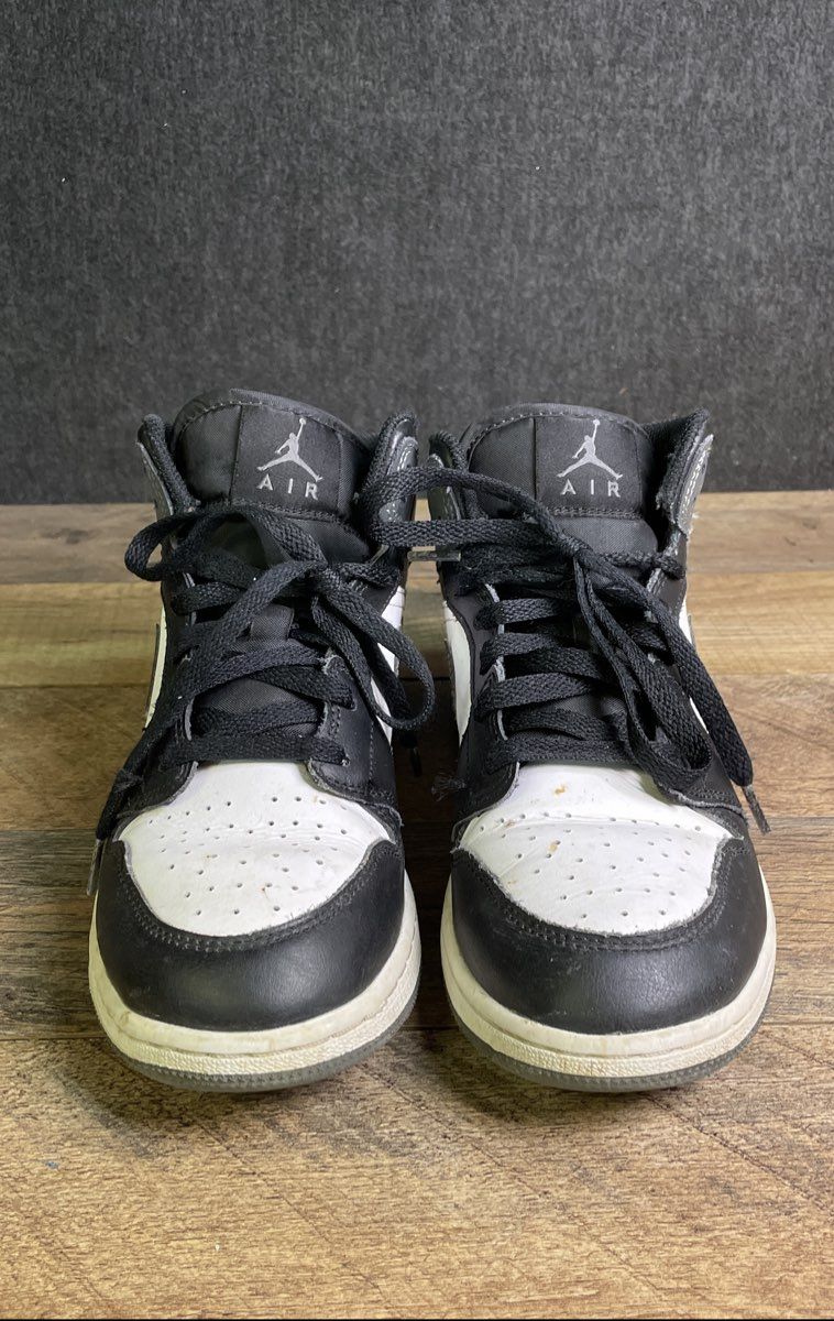 Nike Air Jordan 1 Mid Black White Particle Grey Youth Sneakers Size 6.5Y