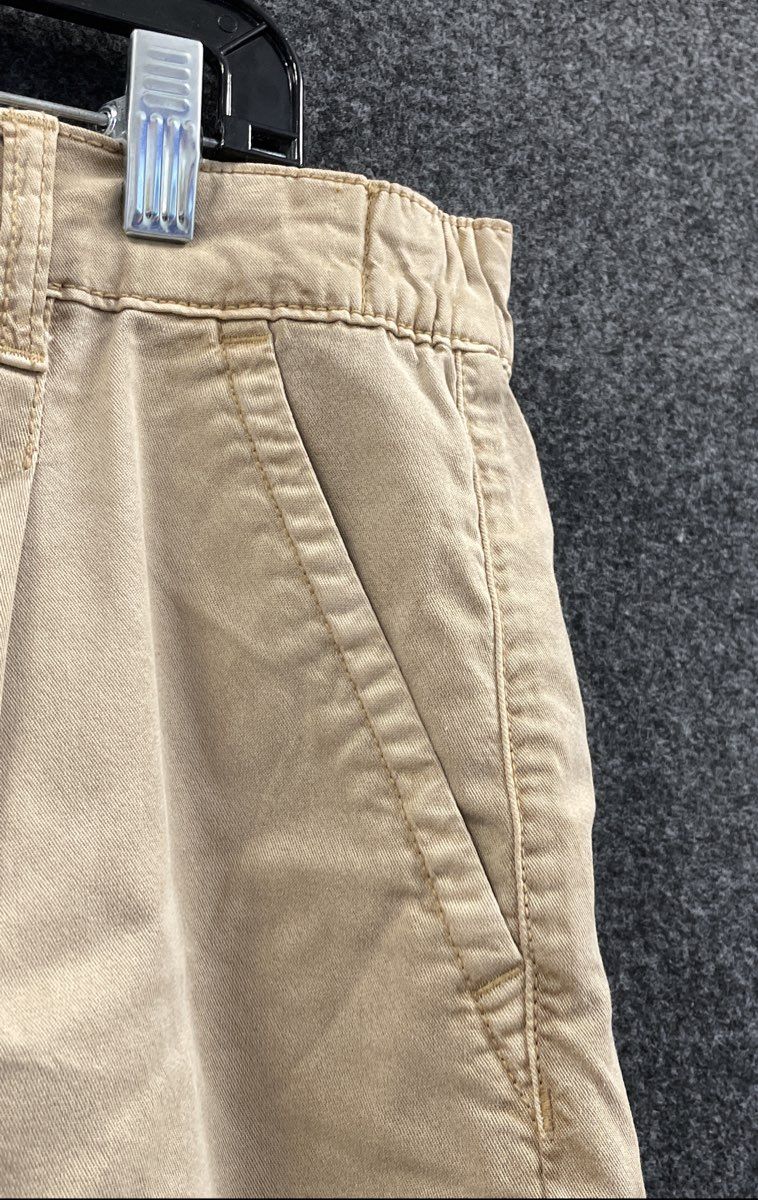 American Eagle Women's Khaki High Rise Stretch Pleated Shorts Size 12 NWT