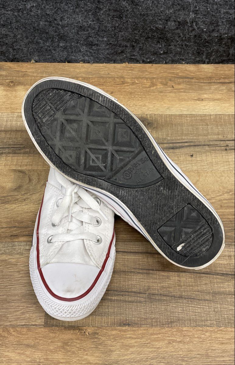 Converse Chuck Taylor All Star Madison White Women's Low Top Sneakers Size 6