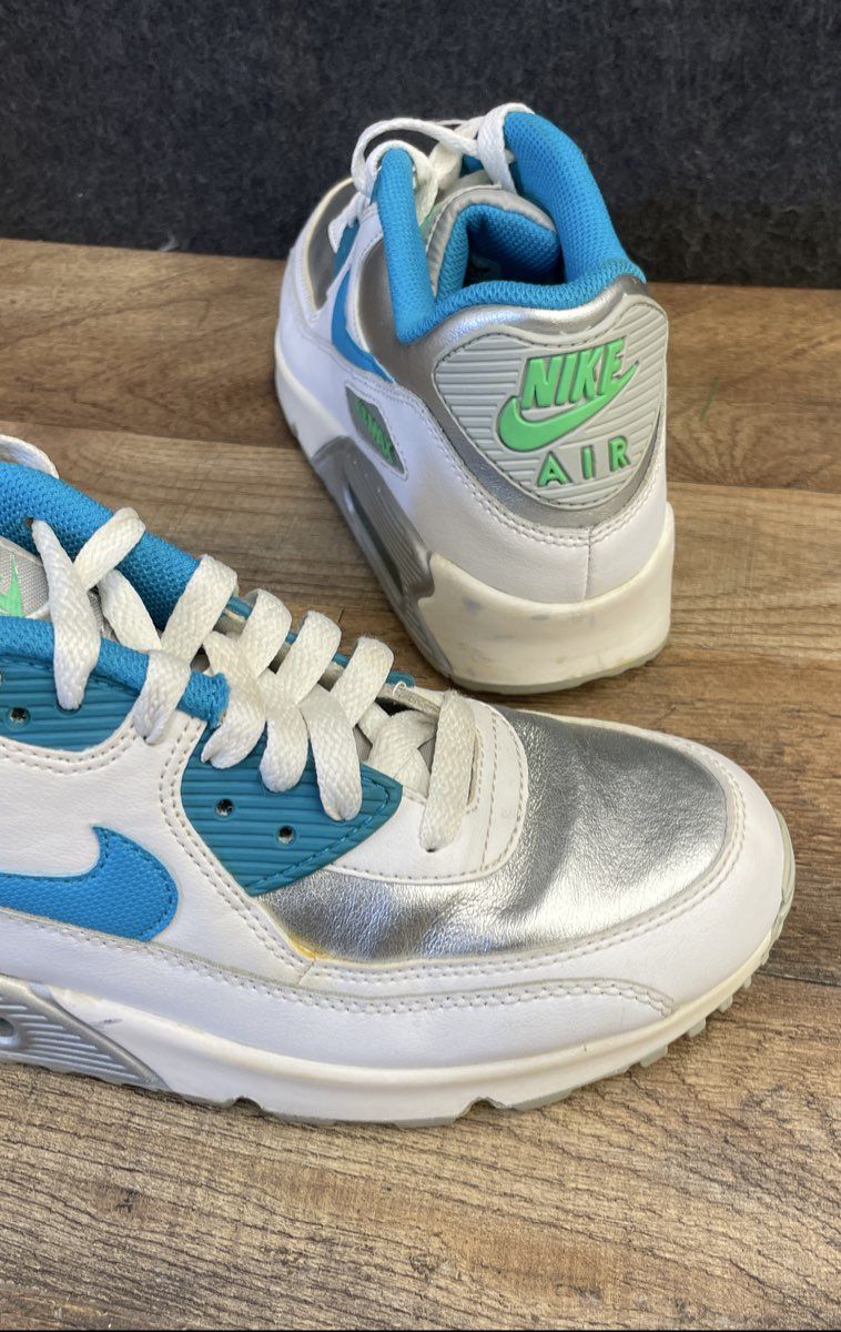 Nike Air Max 90 Leather GS White Metallic Silver Blue Sneaker Youth Size 6Y