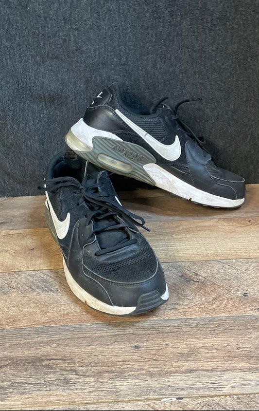 Nike Air Max Excee Black White Men's Running Shoes Size 10.5