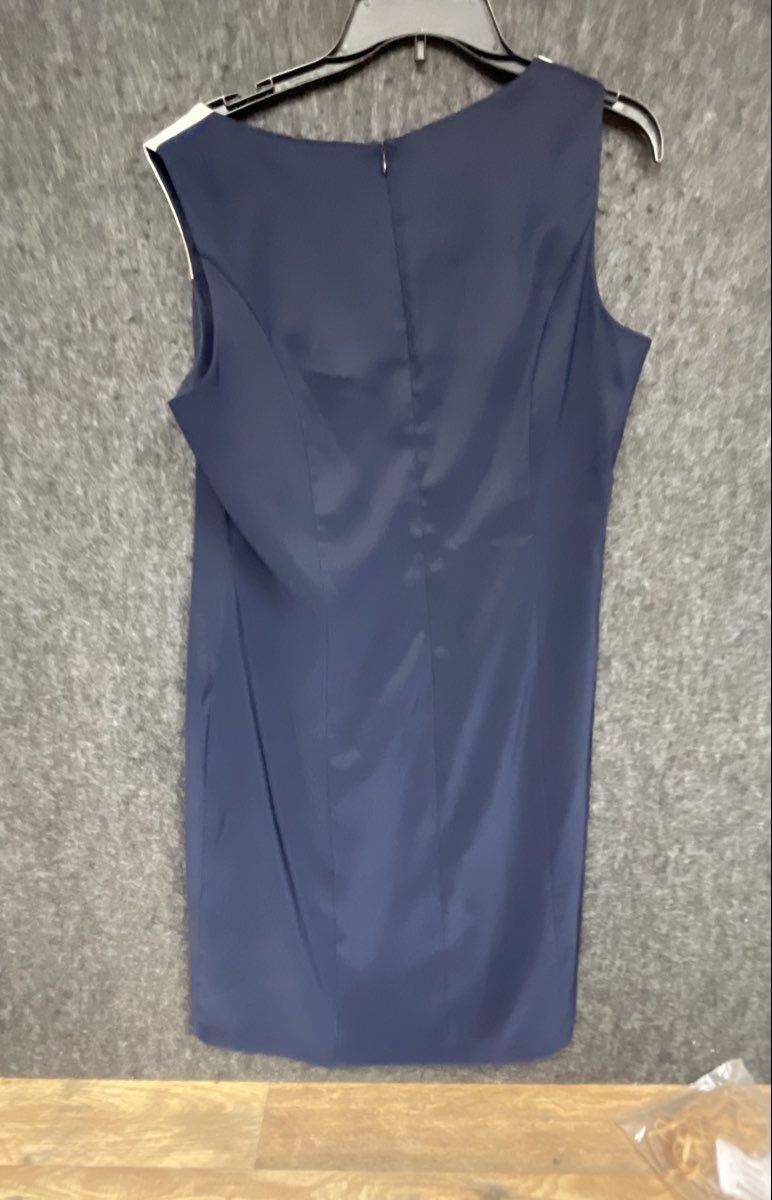 Dressbarn Women's Navy Blue Colorblock Sleeveless V-Neck Shift Dress Size 16