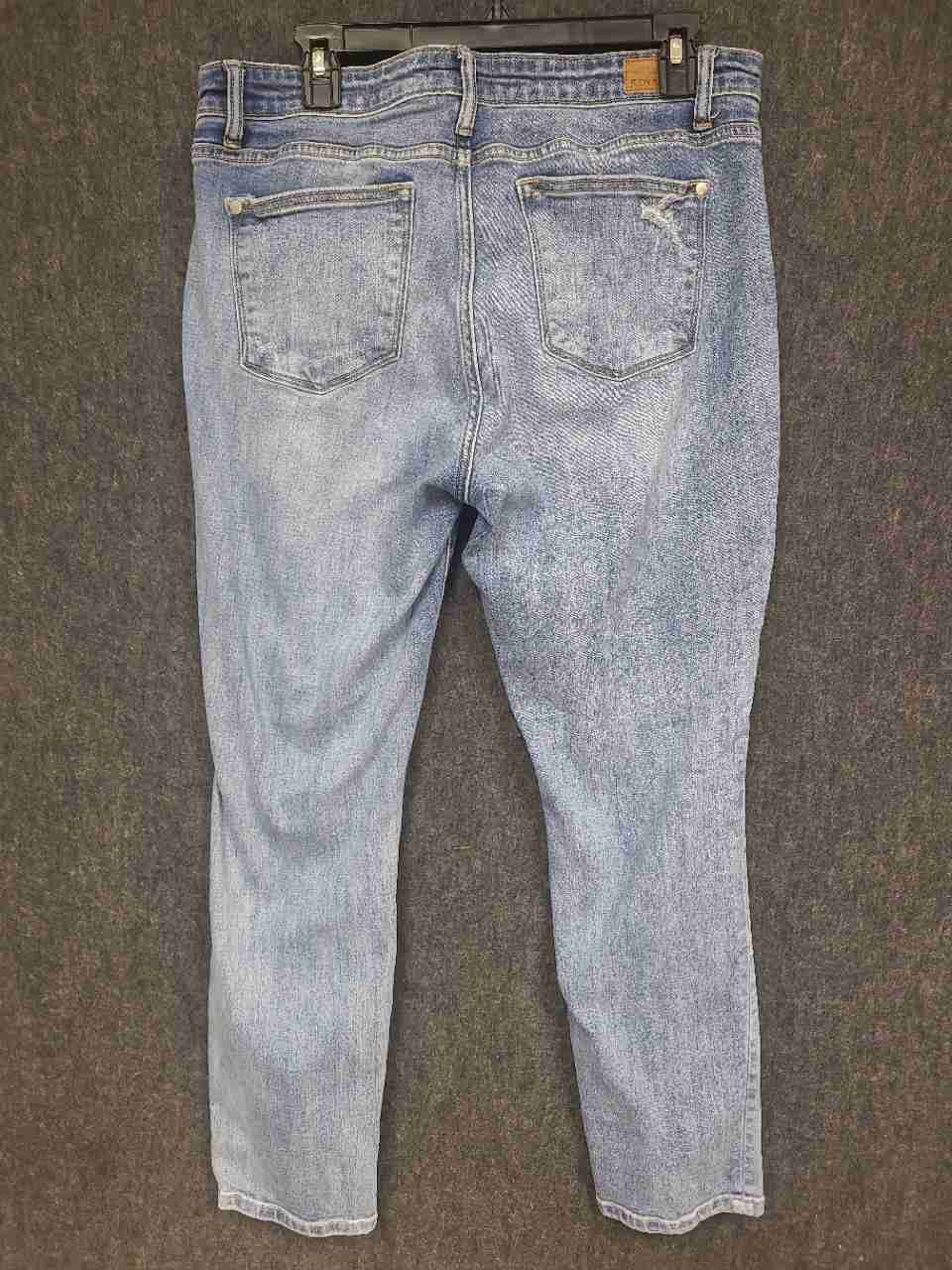 Judy Blue Women's Light Wash Distressed Ripped Boyfriend Fit Jeans Sz 13/31