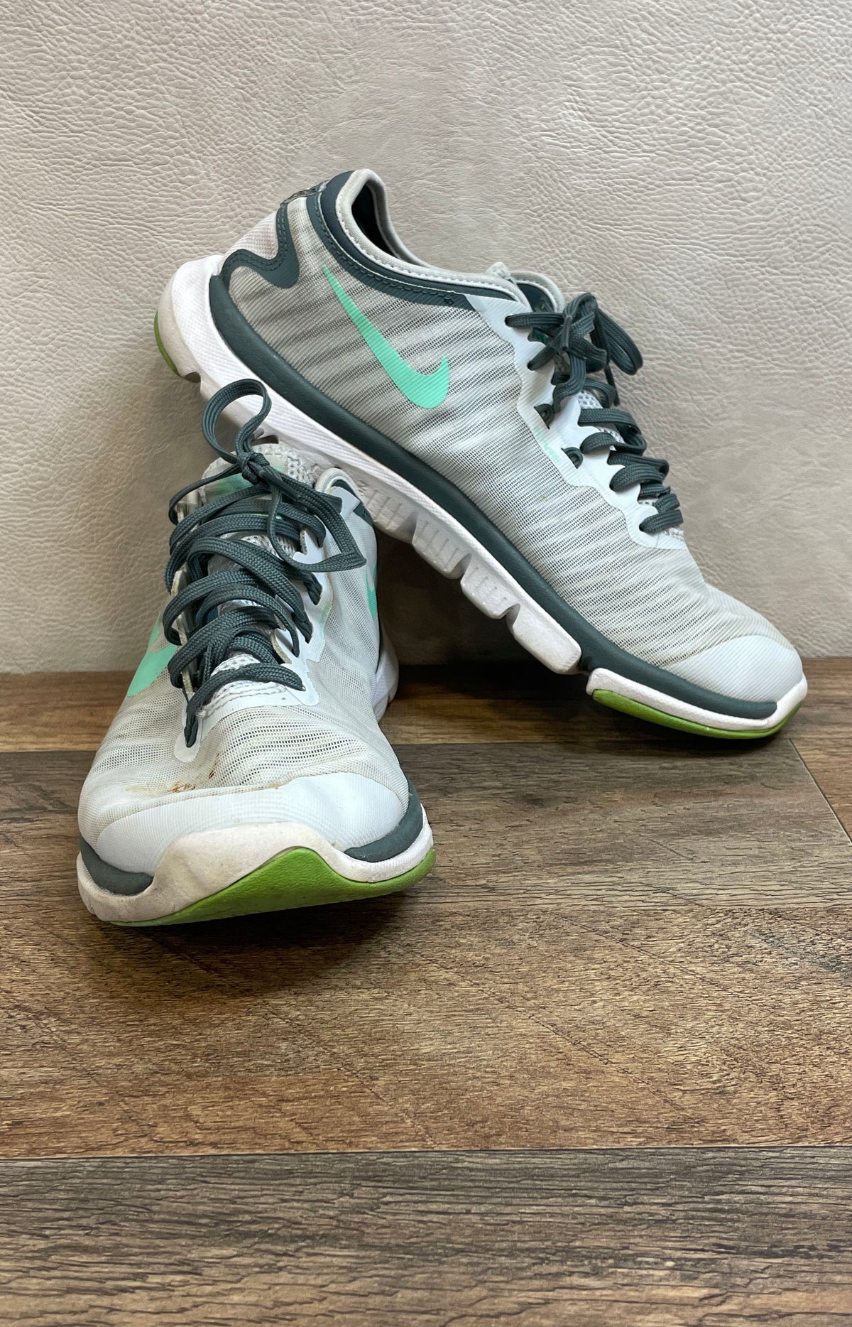 Nike Free TR 7 Wolf Grey White Mint Green Women's Training Shoes Size 9