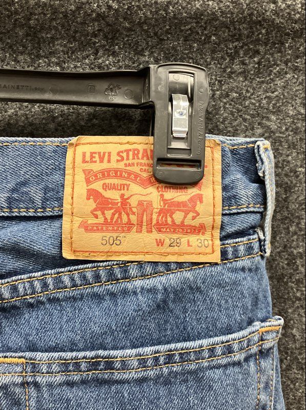 Levi's Men's 505 Regular Fit Straight Leg Blue Denim Jeans Sz W29 L30
