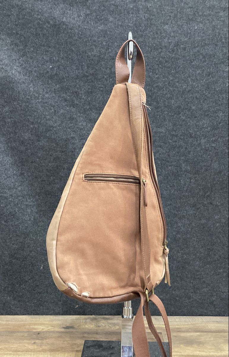 The Sak Tan Brown Leather Sash Sling Crossbody Bag Multi-Pocket