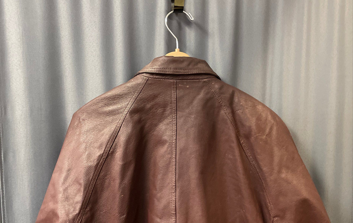 Vintage 90s Wilsons Men's Brown Leather Bomber Jacket Size 46