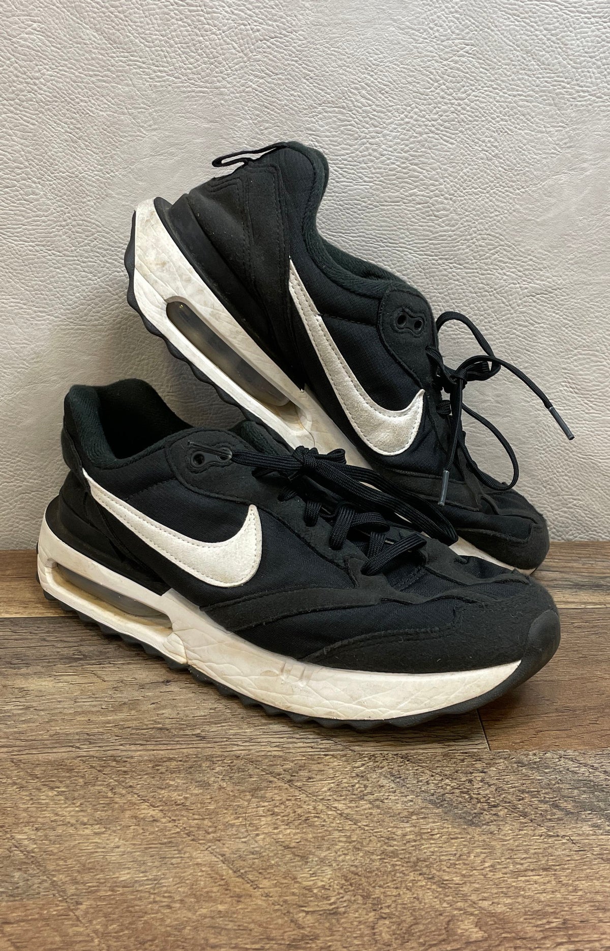 Nike Air Max Dawn Black White Women's Running Shoes Size 8.5
