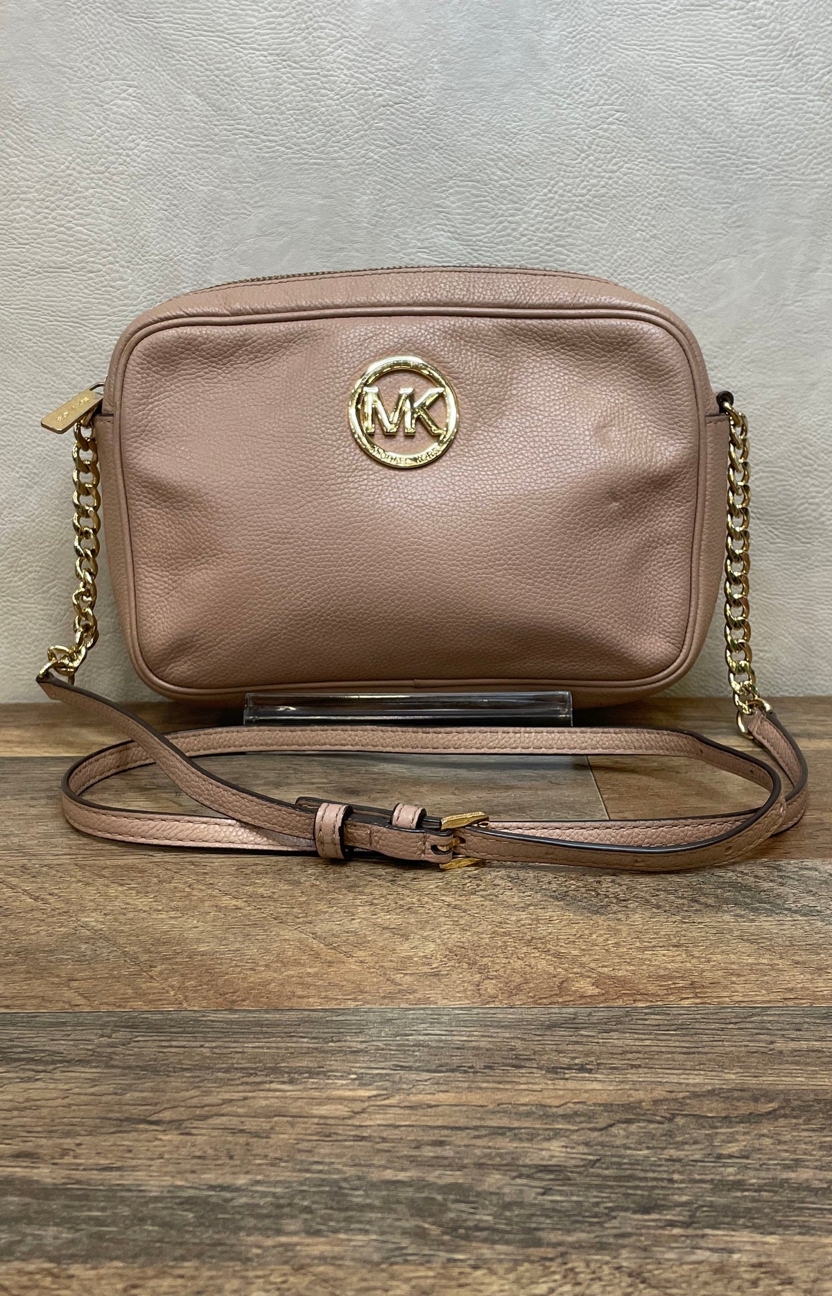 Michael Kors Blush Pink Pebbled Leather Jet Set East West Crossbody Bag Gold