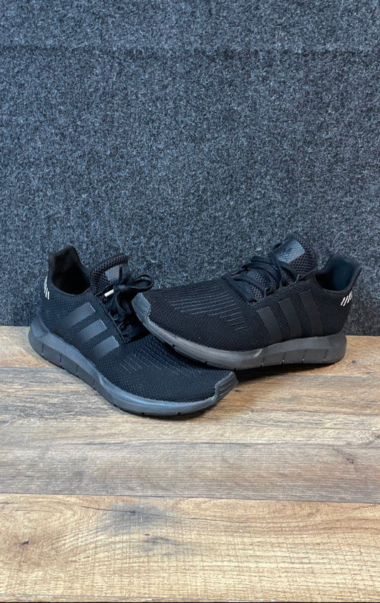 Adidas Swift Run Core Black Knit Running Shoes Women's Size 9