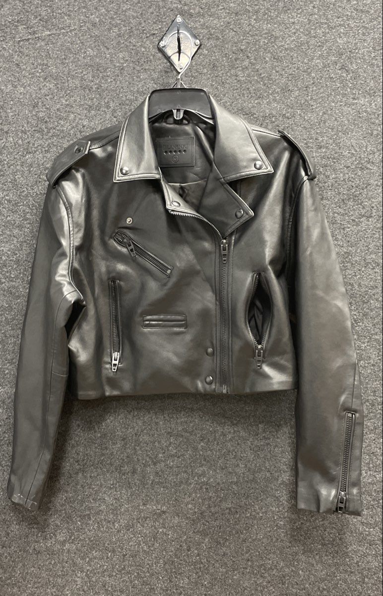 BLANKNYC Women's Black Faux Leather Cropped Moto Jacket Asymmetric Zip Sz S