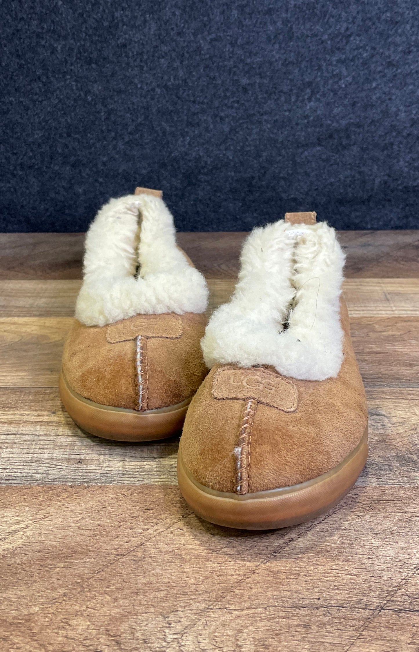 UGG Rylan Chestnut Suede Sheepskin Slippers Women's Size 6